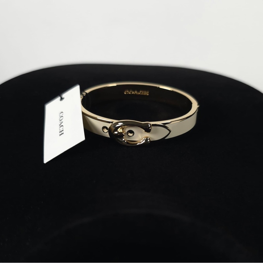 NWT COACH Buckle Bangle Bracelet SIGNATURE C Gold Plated & Chalk Enamel Hinged - Picture 10 of 13